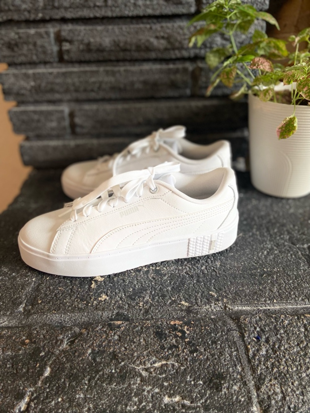 Puma White Platform Lace-Up Sneakers NWS - Picture 2 of 16